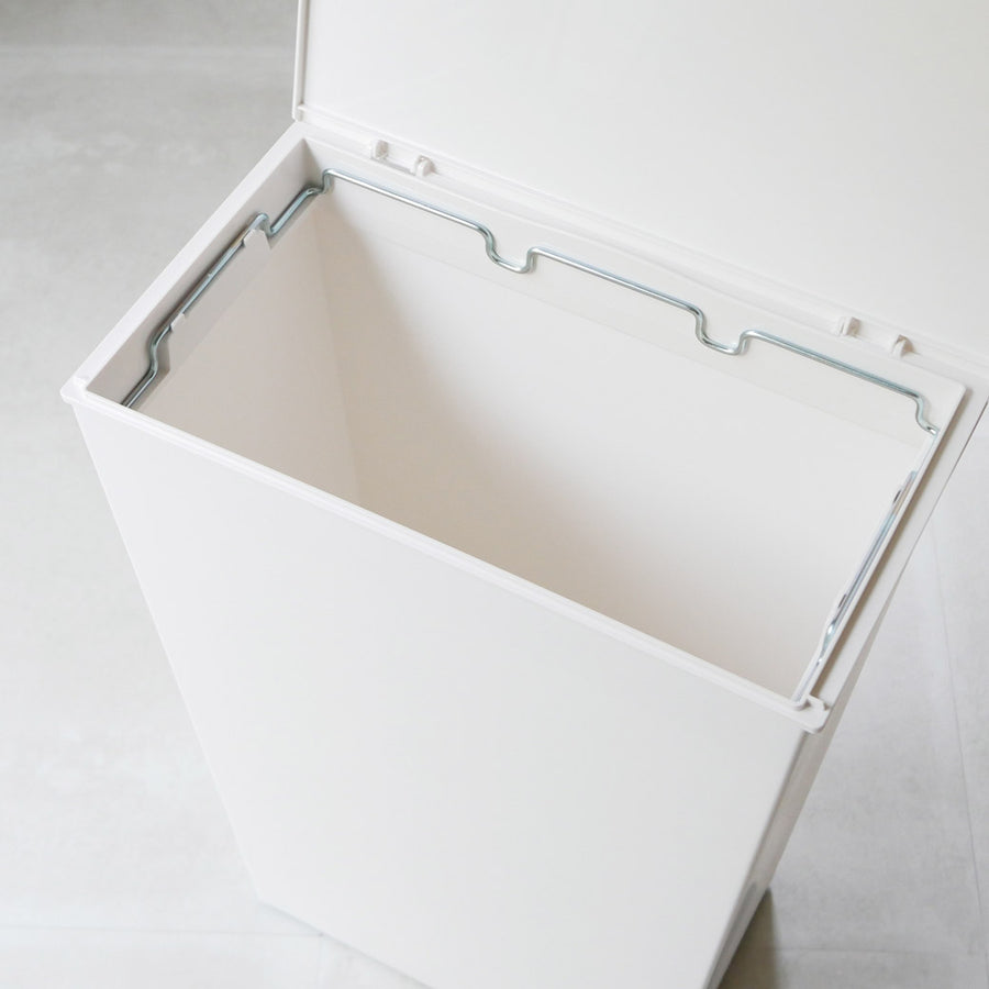 kcud Simple Wide White