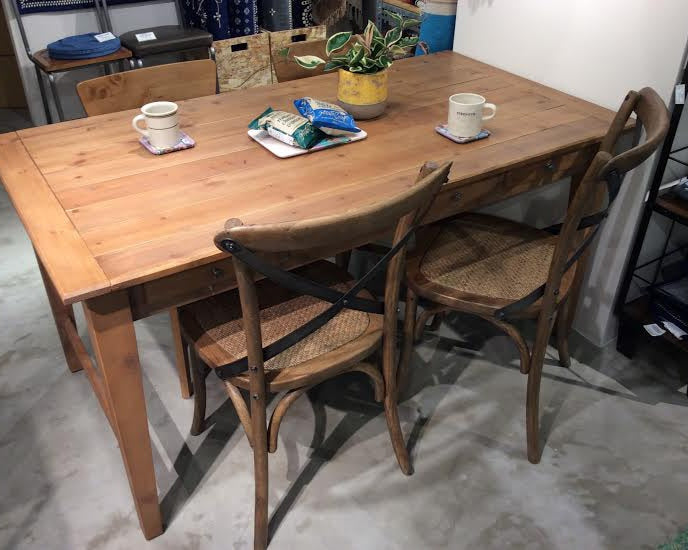 BEACON CHAIR ビーコンチェア
