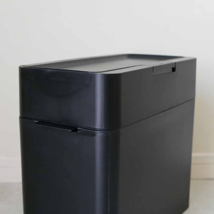 Seals 9.5 Airtight Dustbin, Black