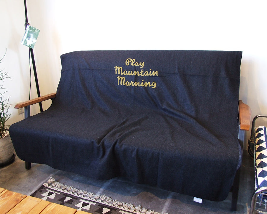 Playmountain Morning Blanket