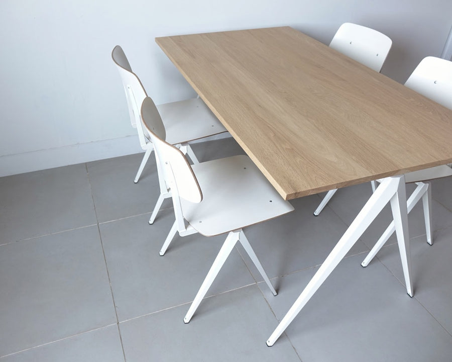 TD.4 Table Oak White Galfanitas L Oak White