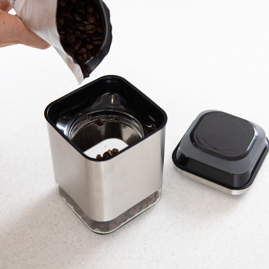 CUBE JAR WITH PRESS LID S