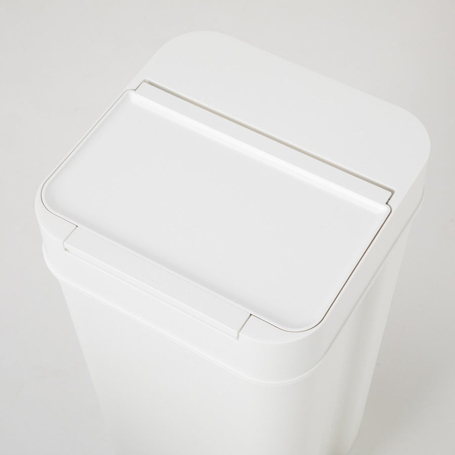 Seals 45 Airtight Dustbin, White