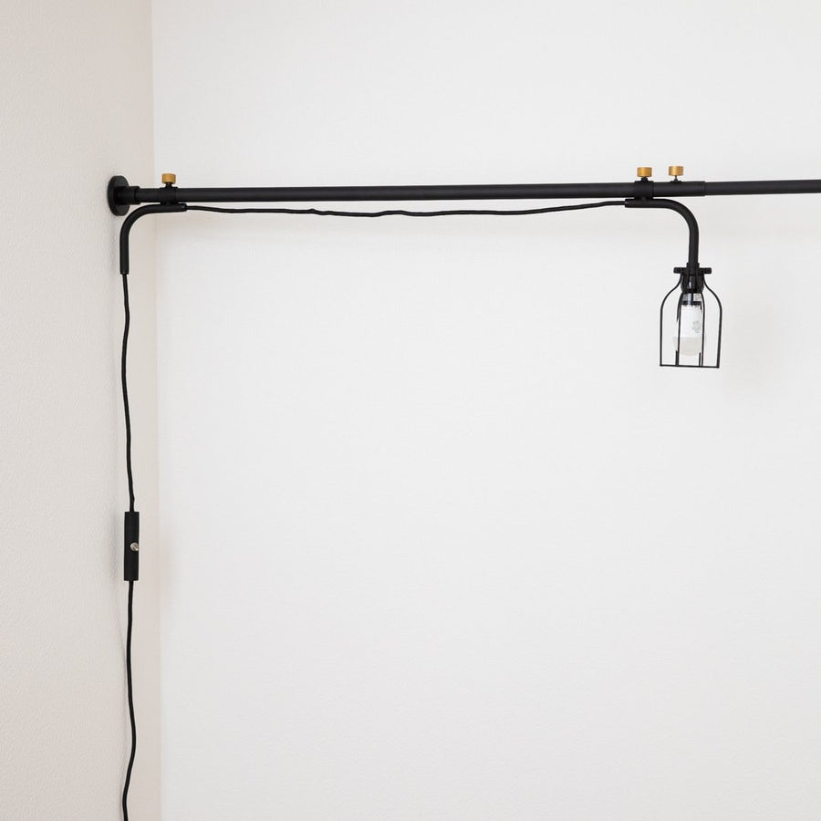 002 Tension Rod B Black