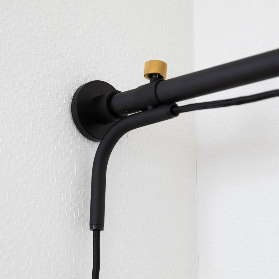 007 Lamp A Black