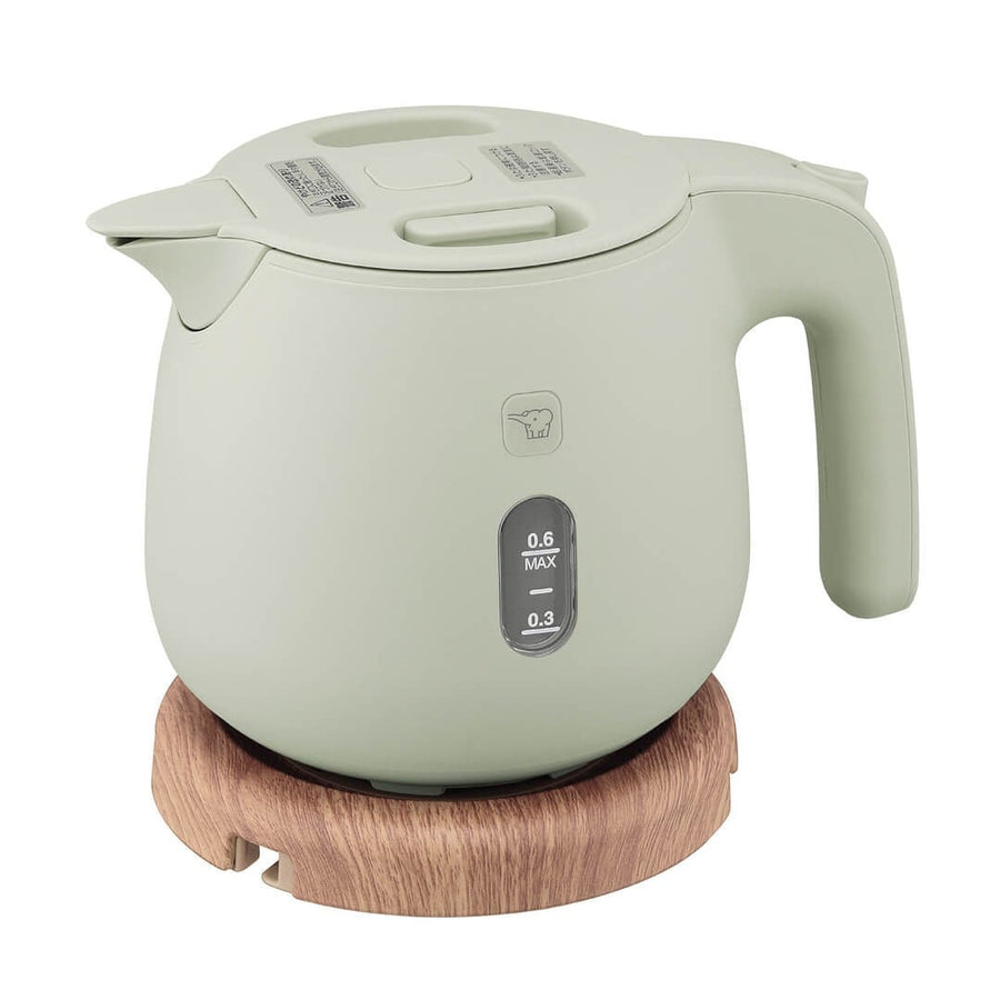 電気ケトル 0.6L