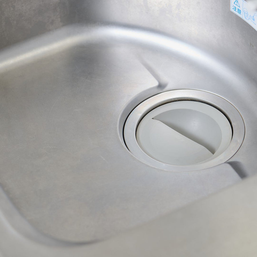 Water-repellent coating agent for wet areas