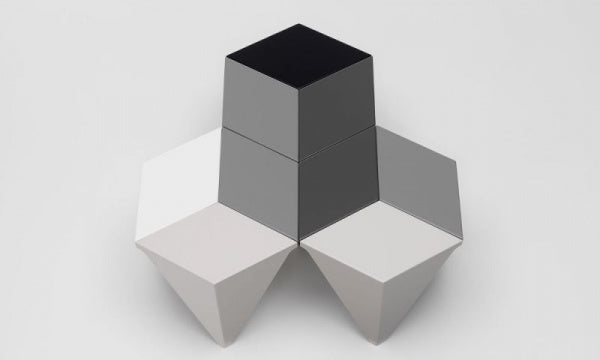 Prismatic Table グレー スリートーン