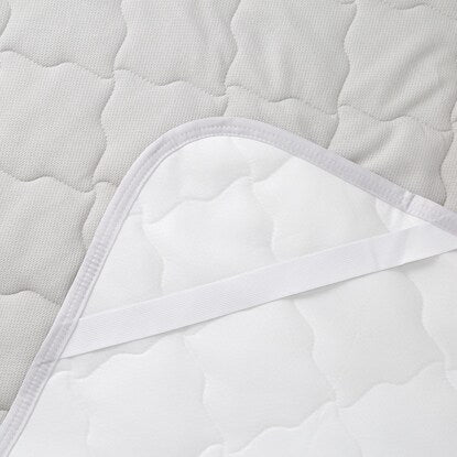 Fast-acting deodorizing waterproof mattress pad, single