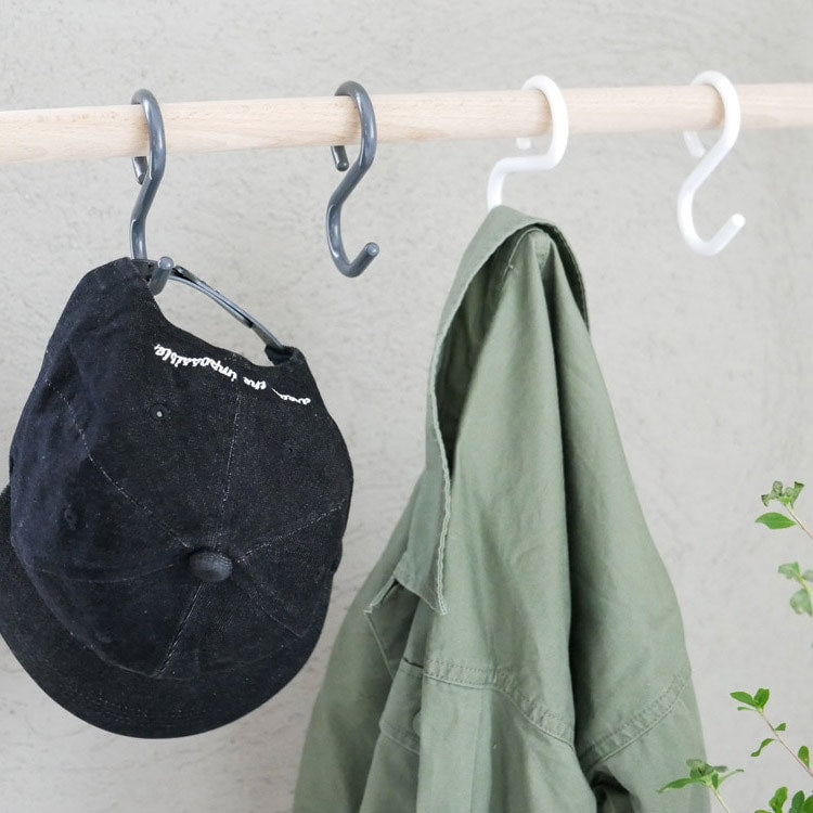 Large S-hook, warm white