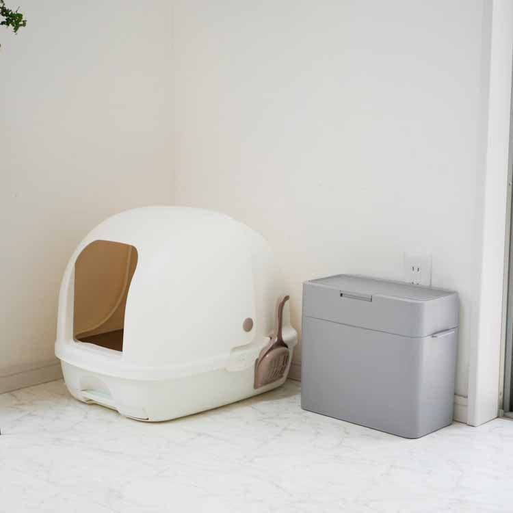 Seals 9.5 Airtight Dustbin, Gray