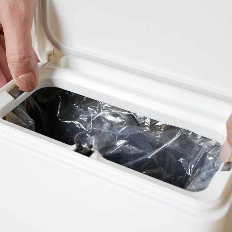 Tubelor Medium Flap Sealed Sanitary Trash Can, White