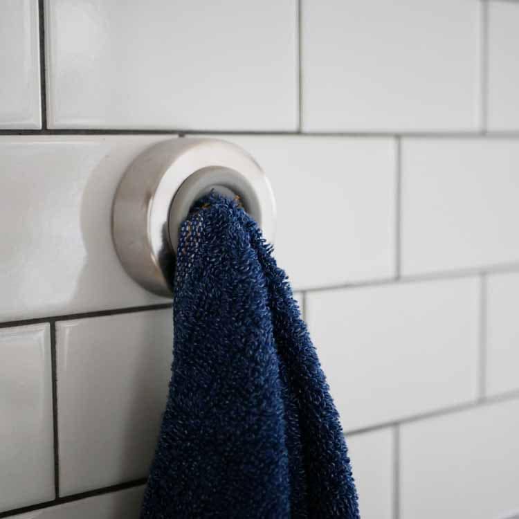 TOWEL HOLDER ROUND