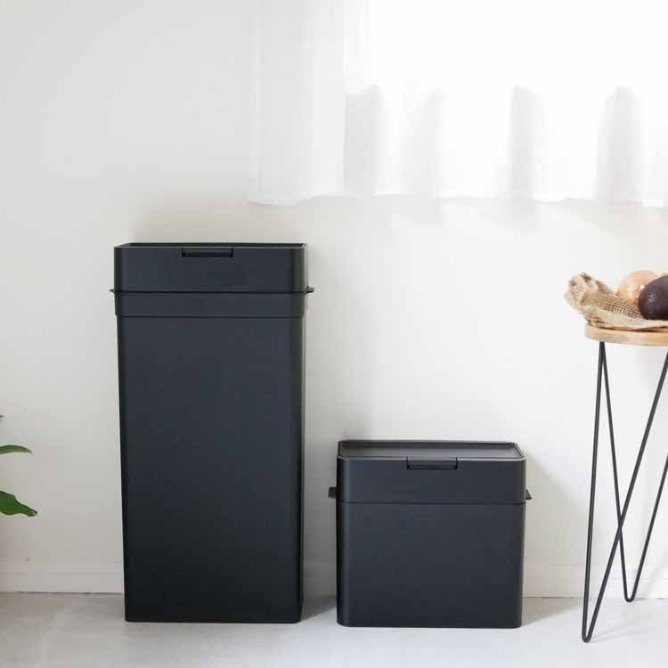 Seals 9.5 Airtight Dustbin, Black
