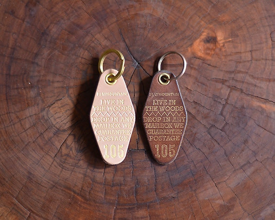 Live In The Woods Key Holder レザーキーホルダー