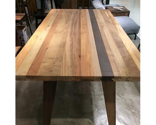 BROOKLYN DINING TABLE Brooklyn dining table