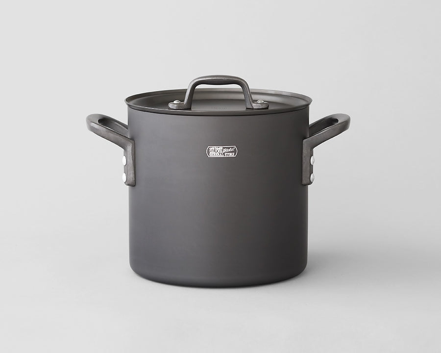 GS Black Stockpot by ETOETOTEATO