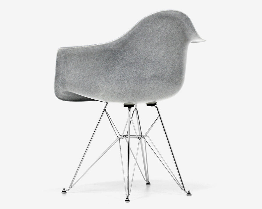 Fiberglass Arm Shell Chair GHOST ゴースト