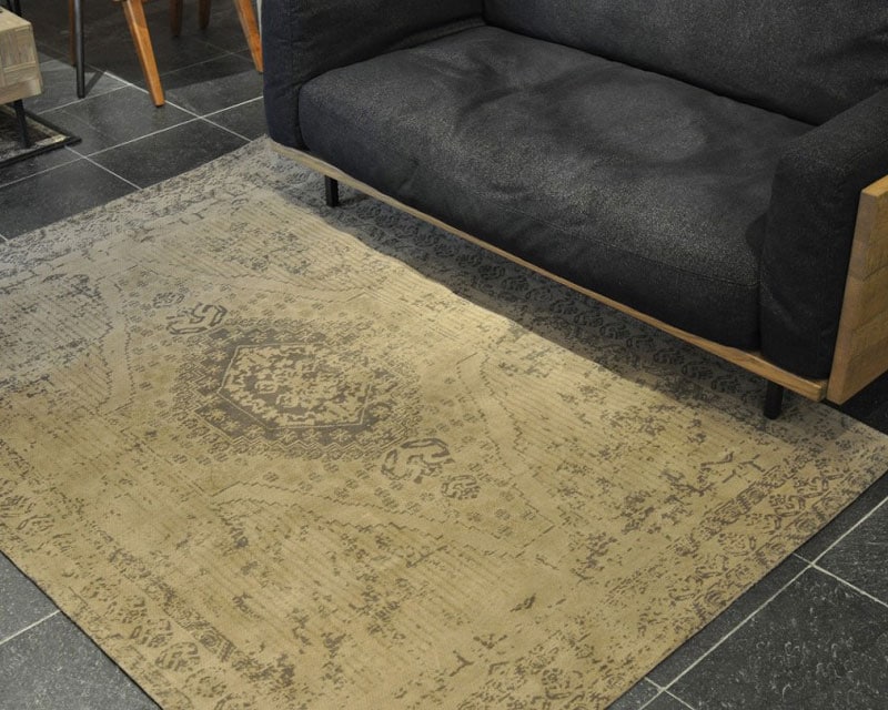 VINE YARD RUG Brown