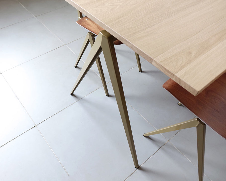 TD.4 Table Oak P.Gold Galfanitas S Oak Pearl Gold