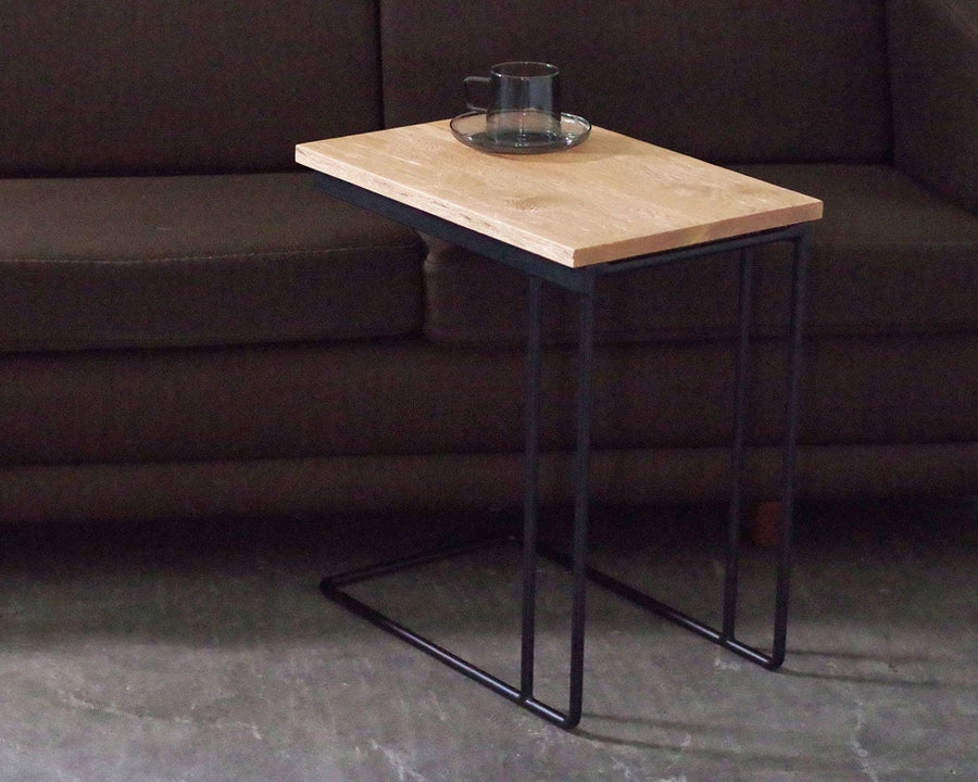 U OAK SIDE TABLE