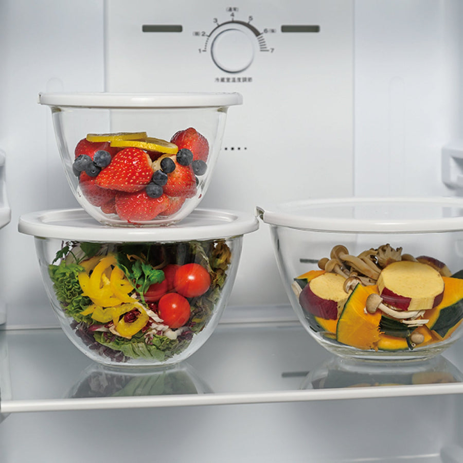 Heat-resistant glass bowls with microwave lids, set of 3