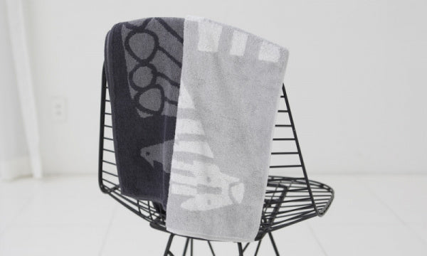 Peacock face towel