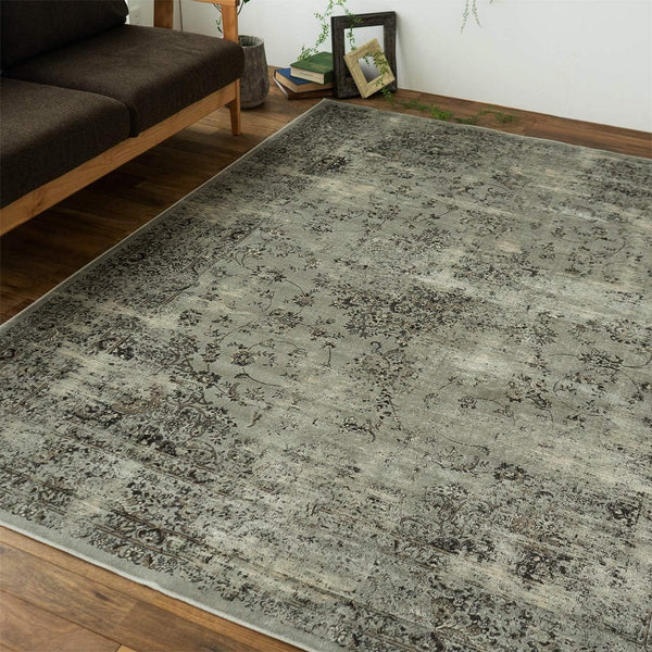 Antique style rug [195x250cm] Silver grey