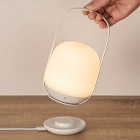 LED lantern that lights up during power outages (USB portable ST001)