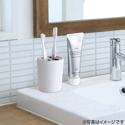 Water-absorbent porous ceramic toothbrush stand (for 4 teeth, round, HT1606)