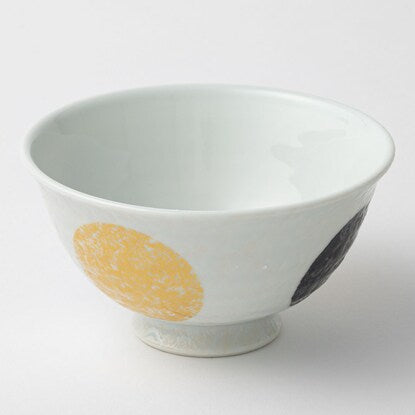 Lightweight tea bowl with gold-colored round pattern GY (Arita ware)