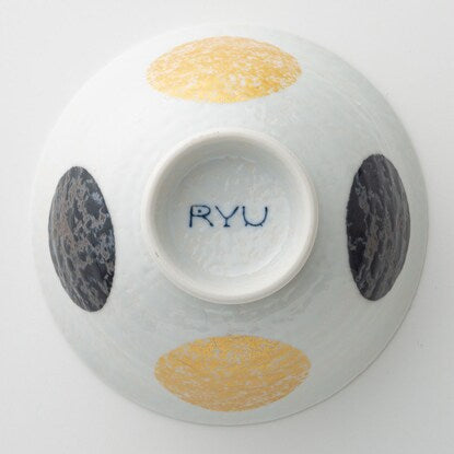 Lightweight tea bowl with gold-colored round pattern GY (Arita ware)