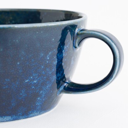 Ultra-lightweight soup cup Cal: Eclair (navy blue kiln-fired porcelain)