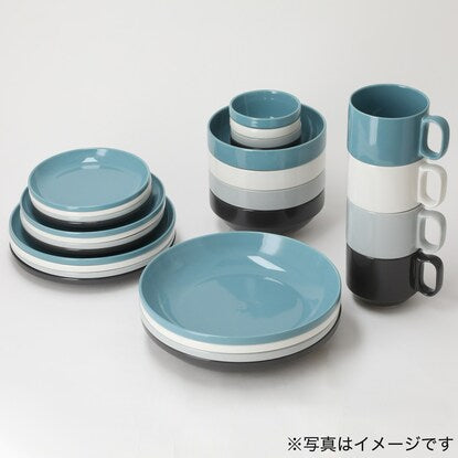 綺麗にスタッキングできる深皿 23cm（DAY Value ミドルターコイズブルー）