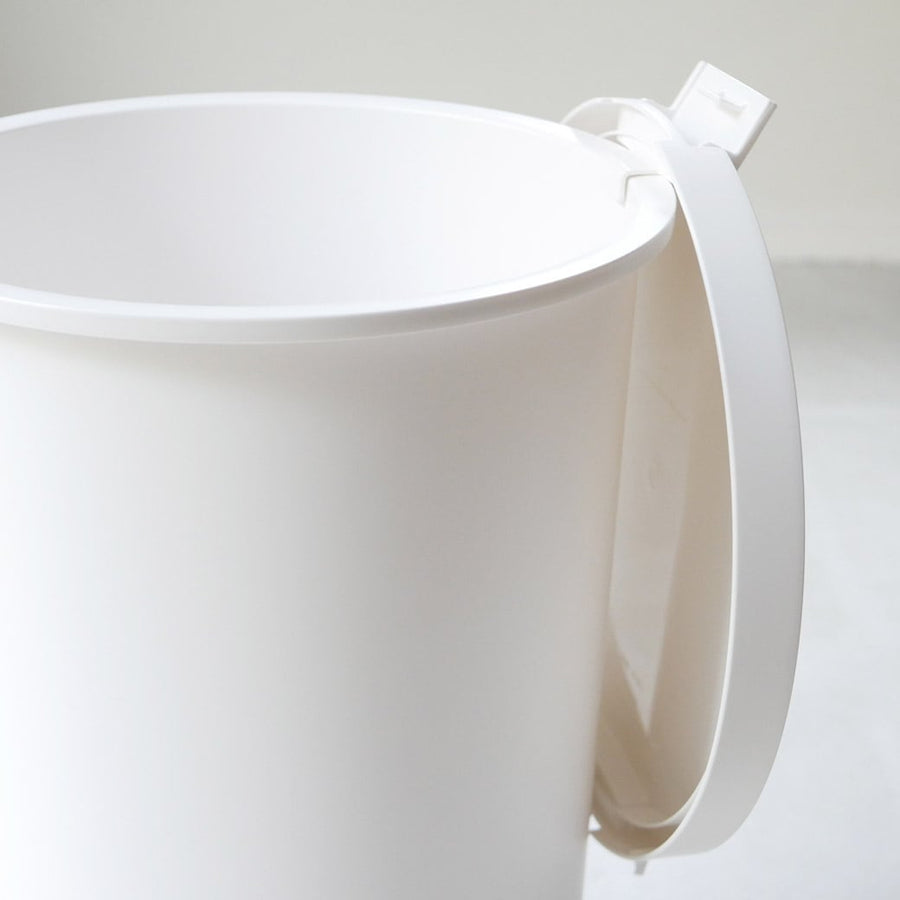 kcud Round Pale White