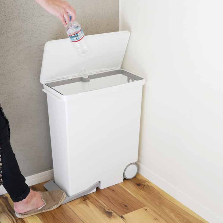 Orua 33 Slim Vertical Sorting Pedal Bin, White
