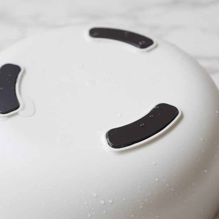 Magnetic tub, white