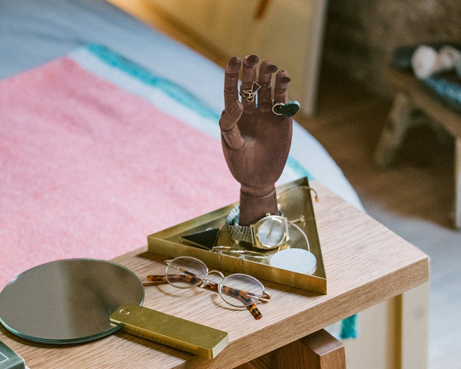 The Hand Premium
