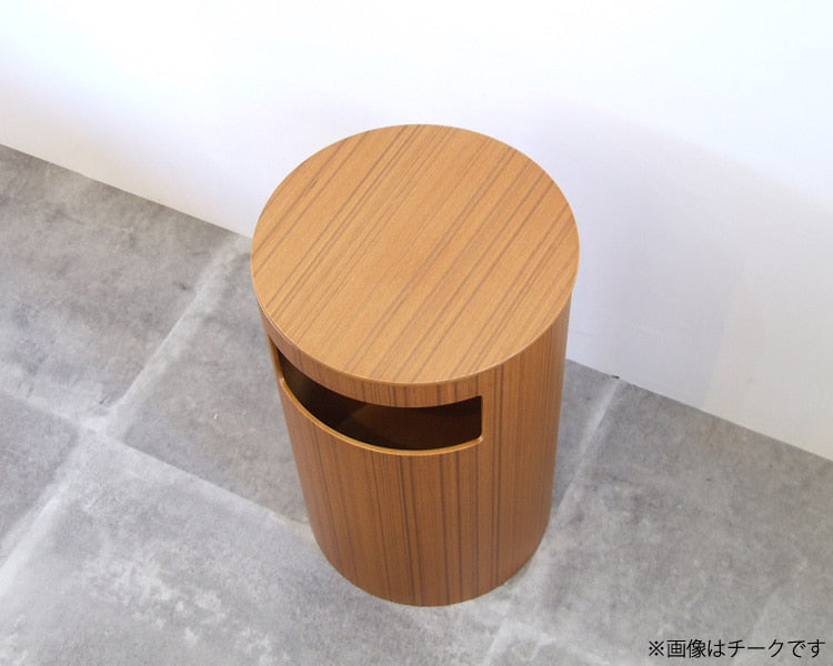 Small Table &amp; Dust Box Walnut