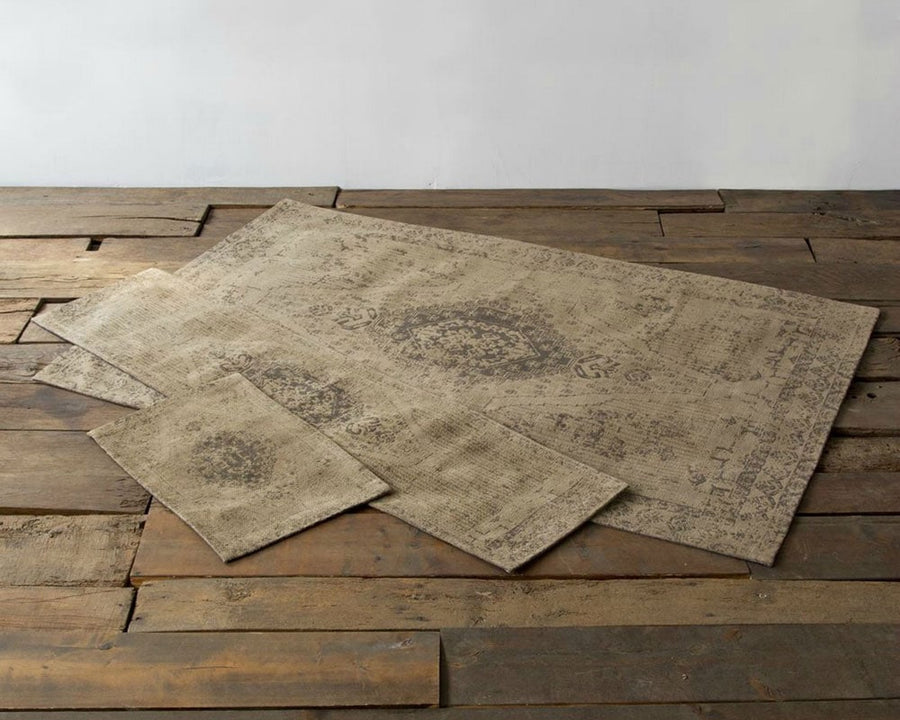 VINE YARD RUG Brown