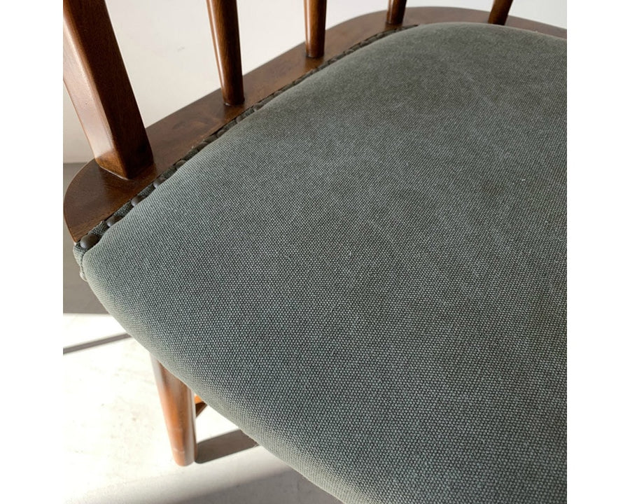 OAKS ARM CHAIR_KHAKI オークスアームチェア カーキ