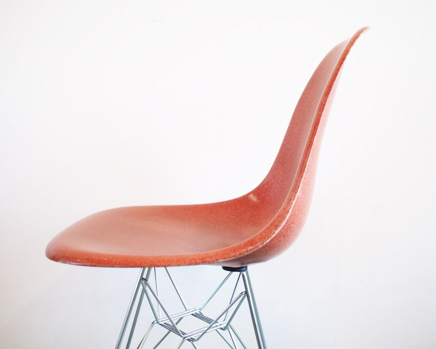 Eames side shell chair テラコッタ