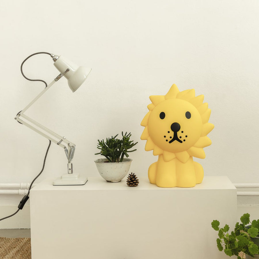Star Light Lion