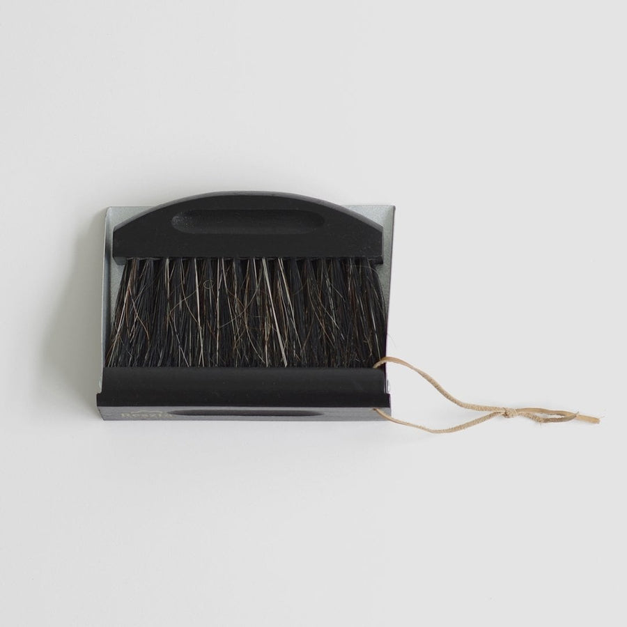 table brush set