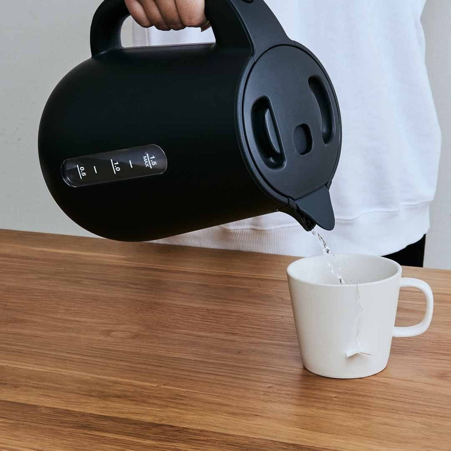 電気ケトル 1.5L