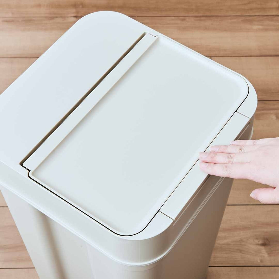 Seals 45 Airtight Dustbin, Beige