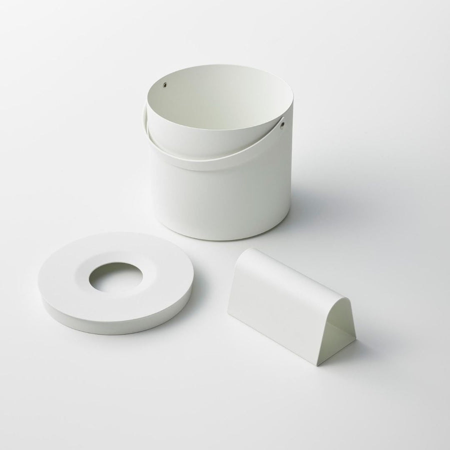 tower tissue case with handle