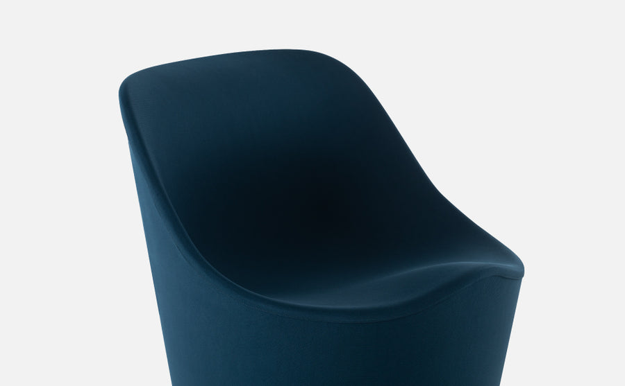 クラソファ 姿勢が整うローチェア