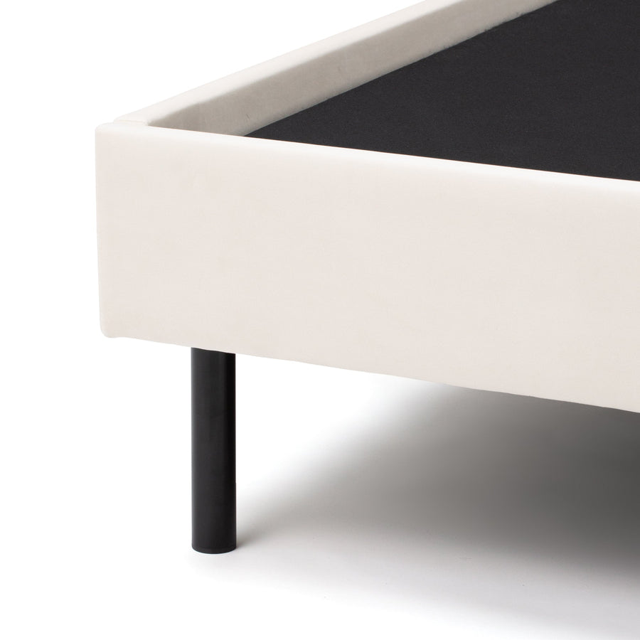 Brisa Bed Dimple Semi-Double White