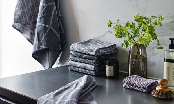 ARNE JACOBSEN tea towel, 50x80cm, navy